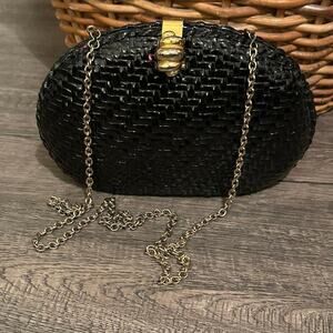 Accessory Lady Vanessa Black Wicker Coated Woven Chain Purse Clutch vintage